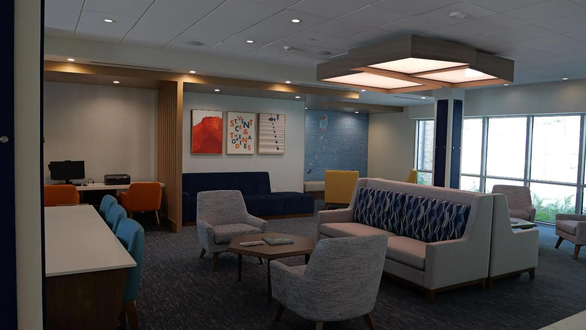 Holiday Inn Express & Suites Brighton Village 3*,  Saint Vincent och Grenadinerna